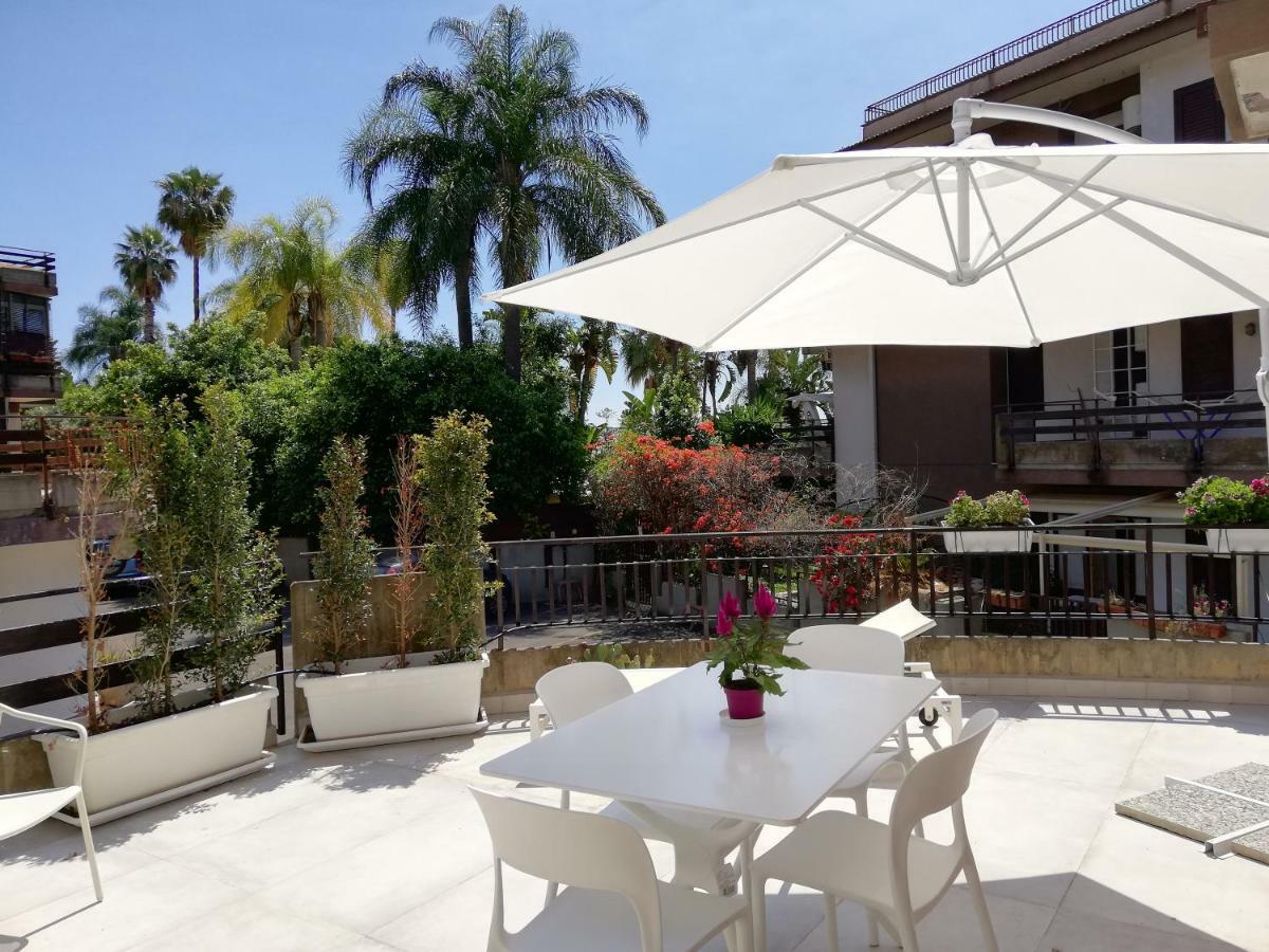Nereo Design Apartment Aci Trezza Bagian luar foto