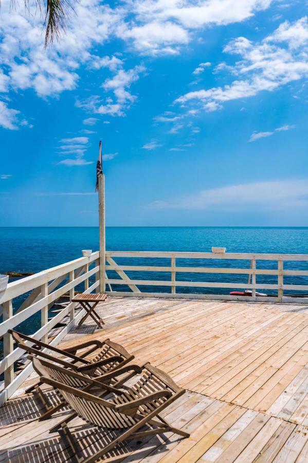 Nereo Design Apartment Aci Trezza Bagian luar foto